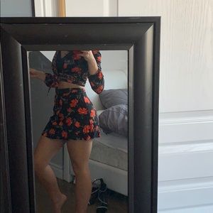 Cute garage x sierra furtado set in S